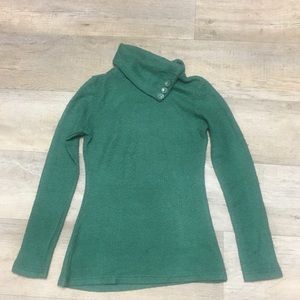 Flattering green  sweater. Like new! Sz Medium